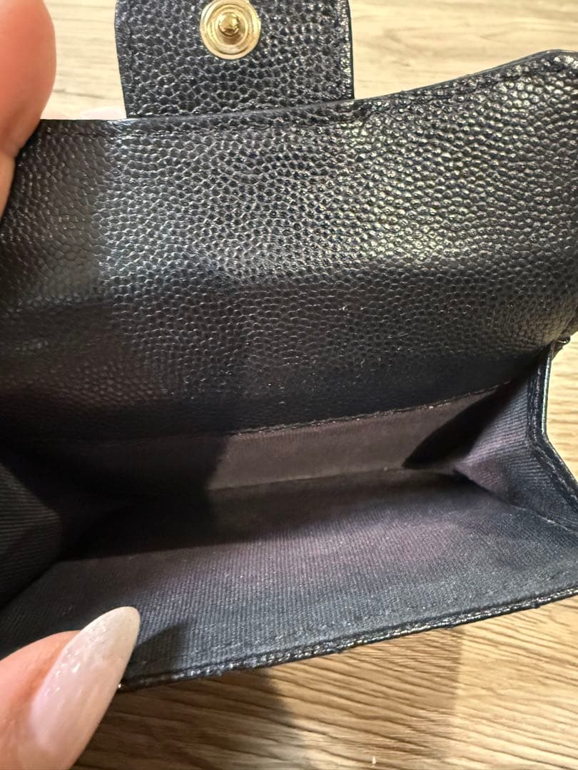 ぽっくん。シャネル CHANEL キャビアスキン マトラッセ 三つ折り財布