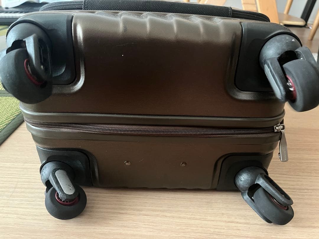 フリクエンター スーツケース 34L 機内持ち込み