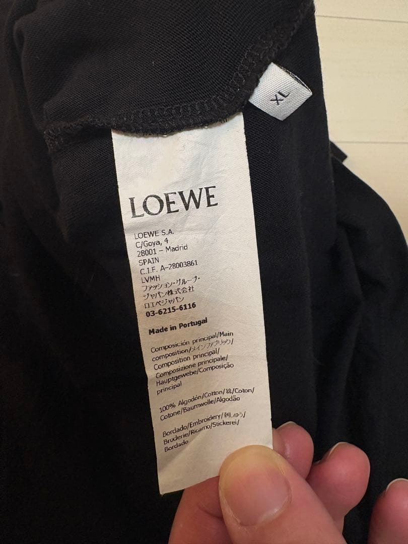 LOEWE ブラック ロゴ刺繍 Tシャツ