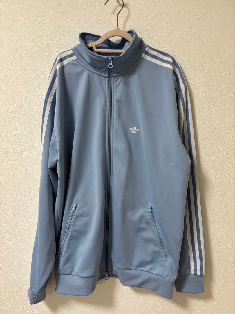 adidas トラックジャケット ライトブルー M