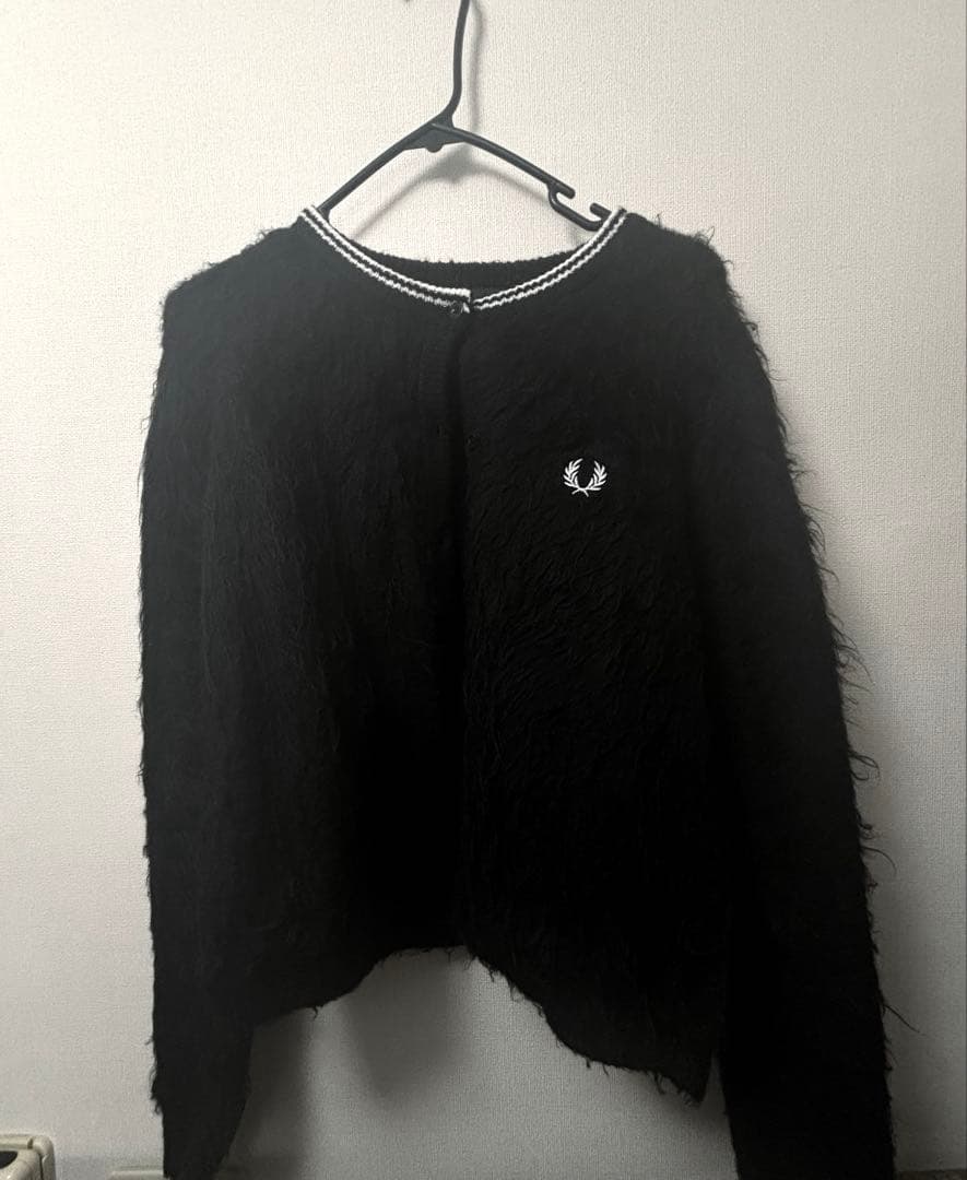 mmm 今季完売品‼️ 【別注】FRED PERRY /シャギーカーディガン