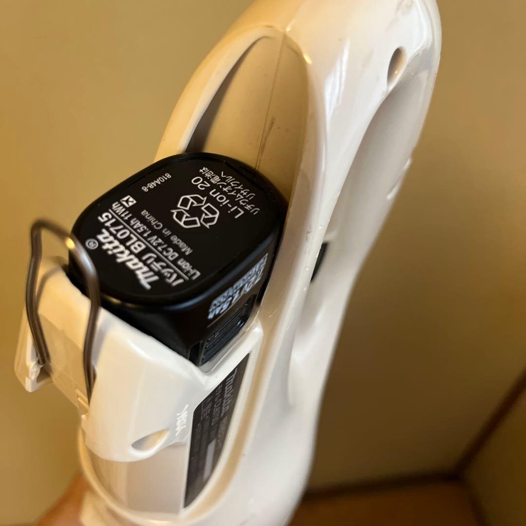 マキタ　掃除機　CL070D 充電式クリーナー　7.2V カプセル式