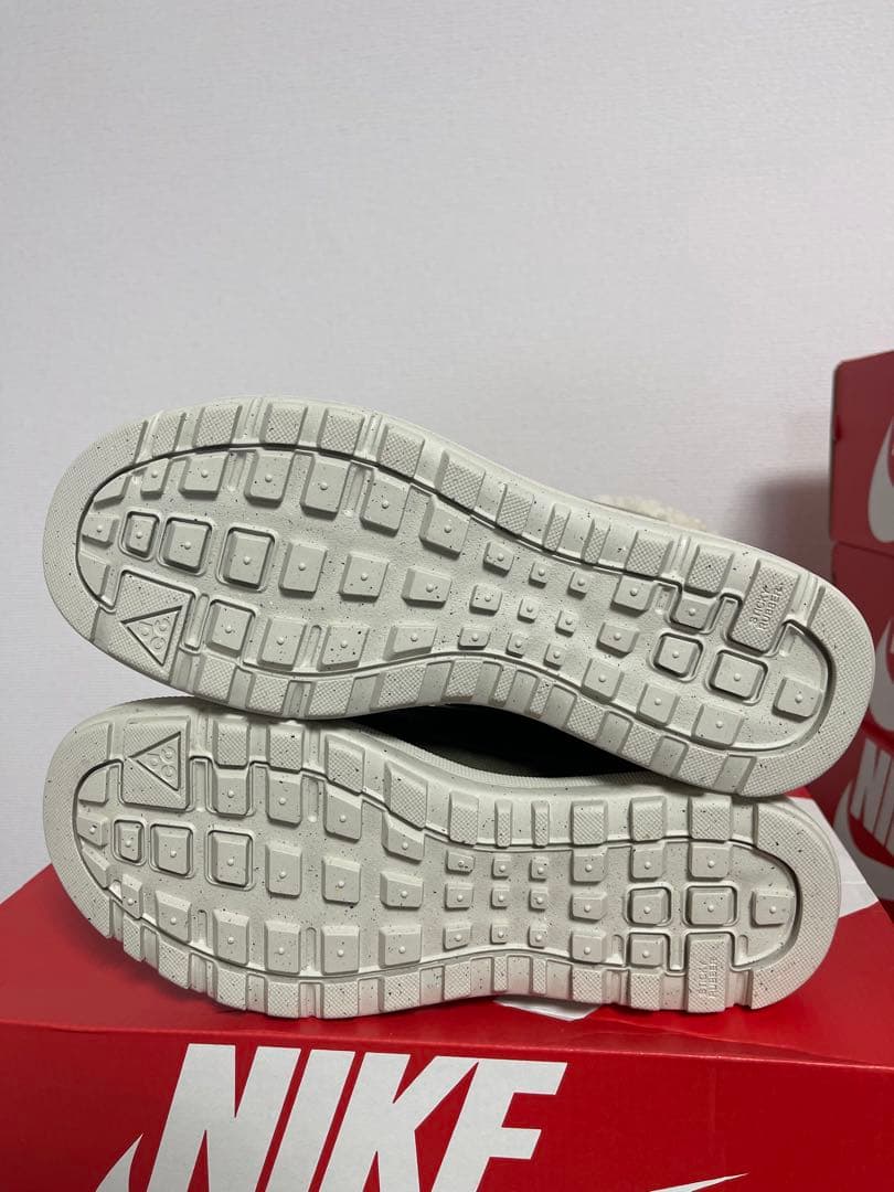 【新品未使用】 Nike ウィメンズ ウッドサイド チャッカ２（25.5）