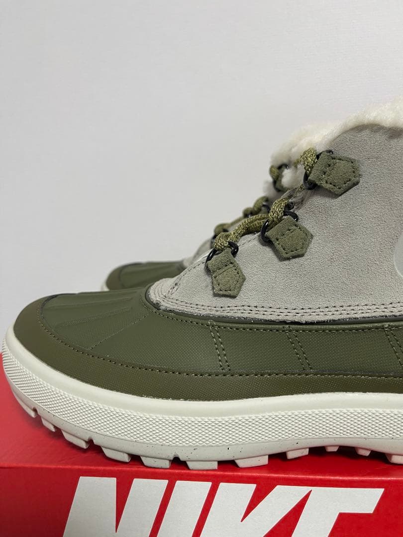 【新品未使用】 Nike ウィメンズ ウッドサイド チャッカ２（25.5）