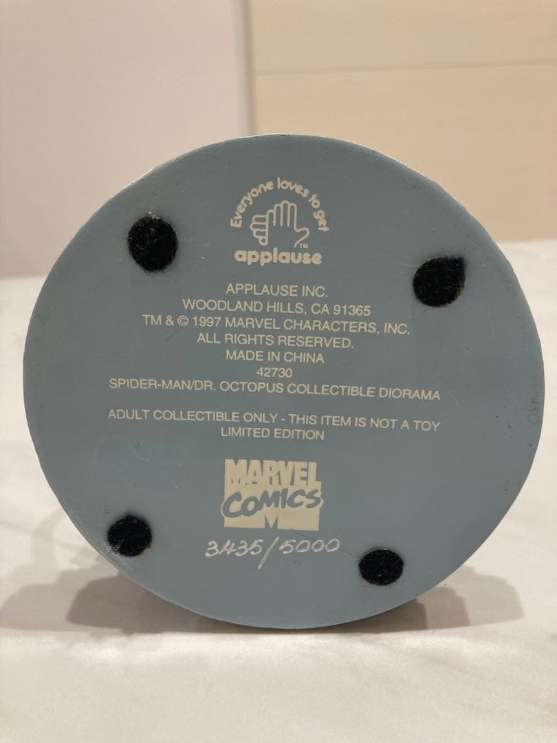 スパイダーマン　フィギュア　vsドクターオクトパス　シリアルナンバー入り