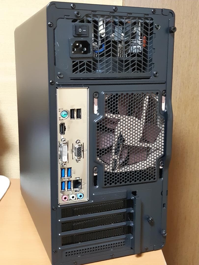 自作PC　RYZEN3 PRO 4350G・8GB・120GB・Win11