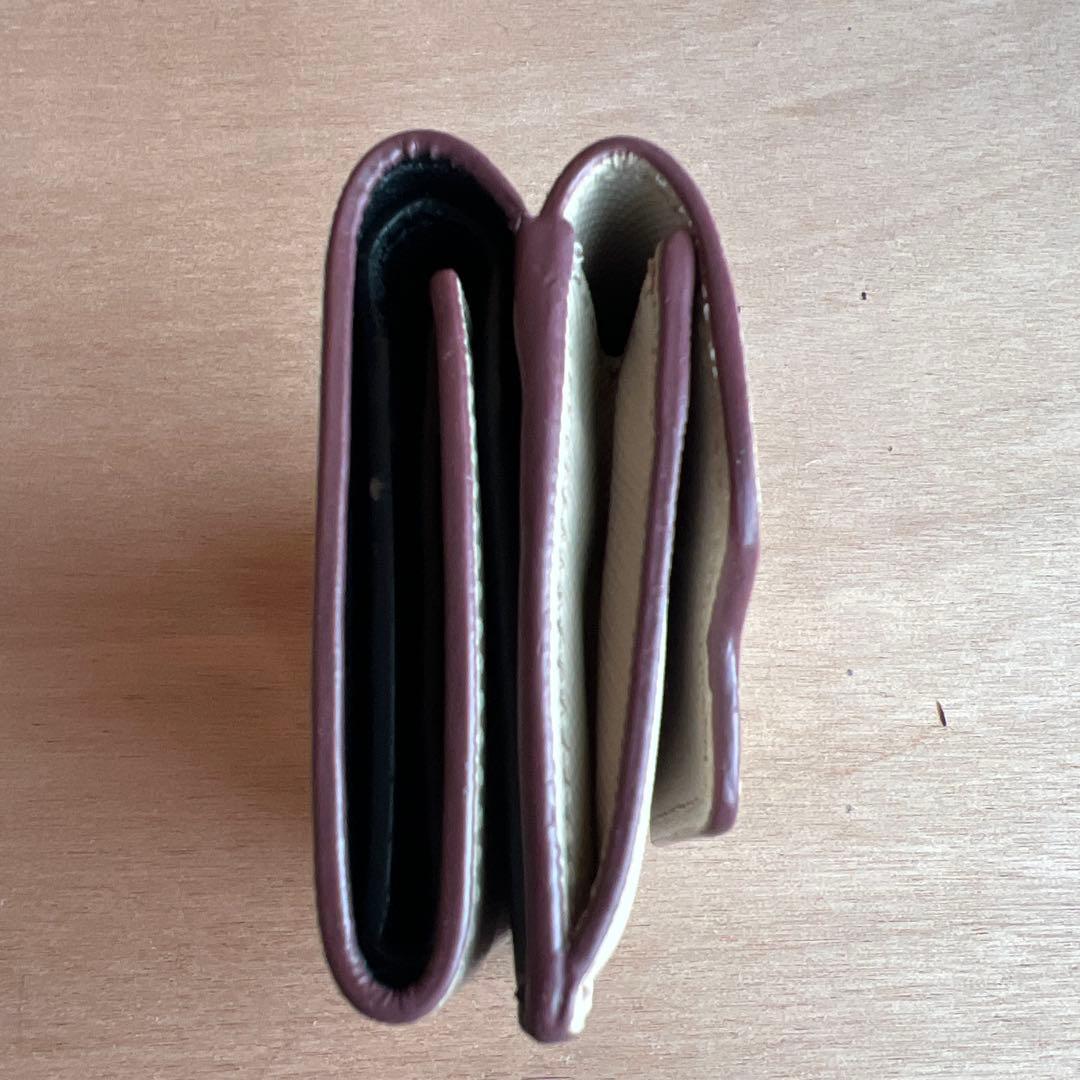 MARNI レザー製三つ折り財布　箱付き