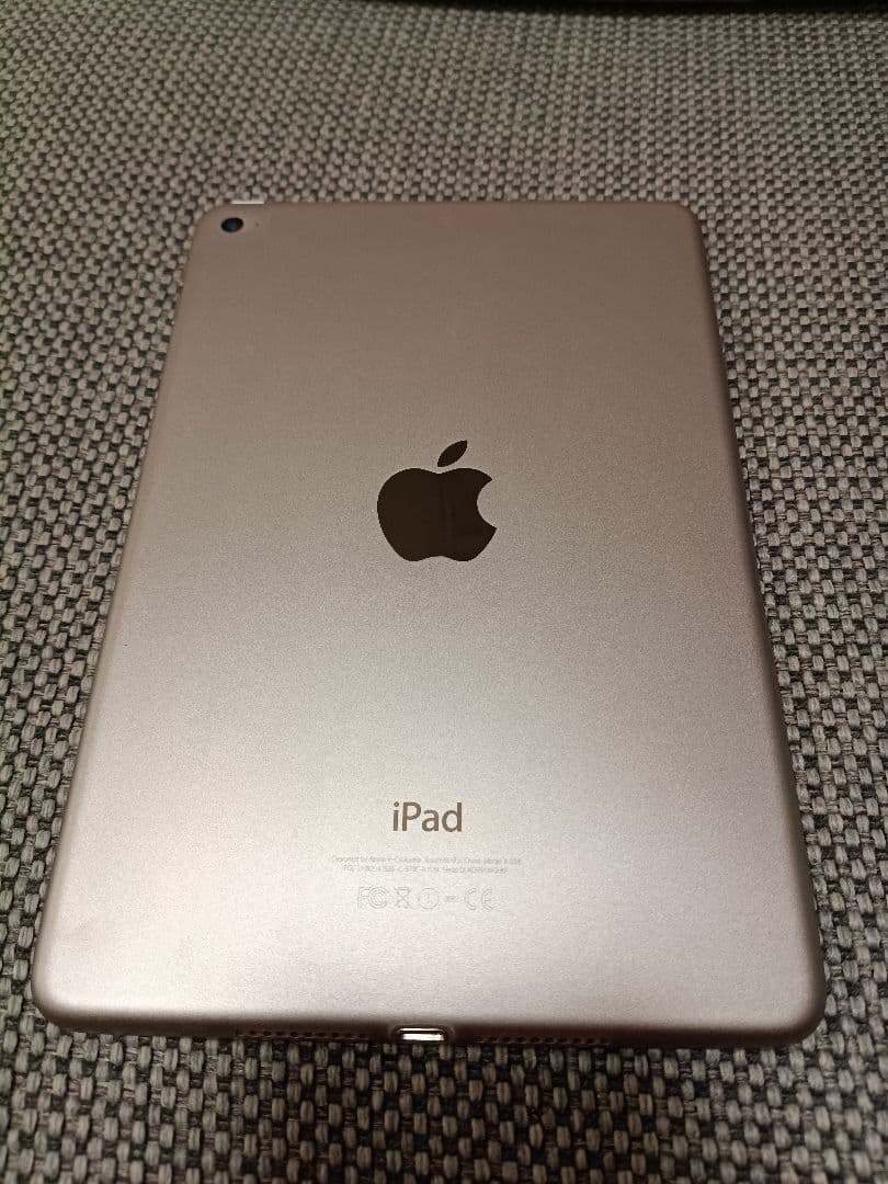 iPad本体 Apple iPad mini 4 64GB