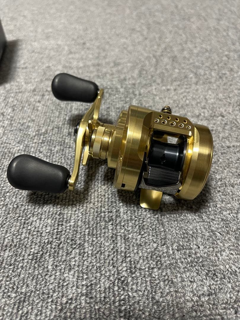 リール SHIMANO CALCUTTA CONQUEST 101HG