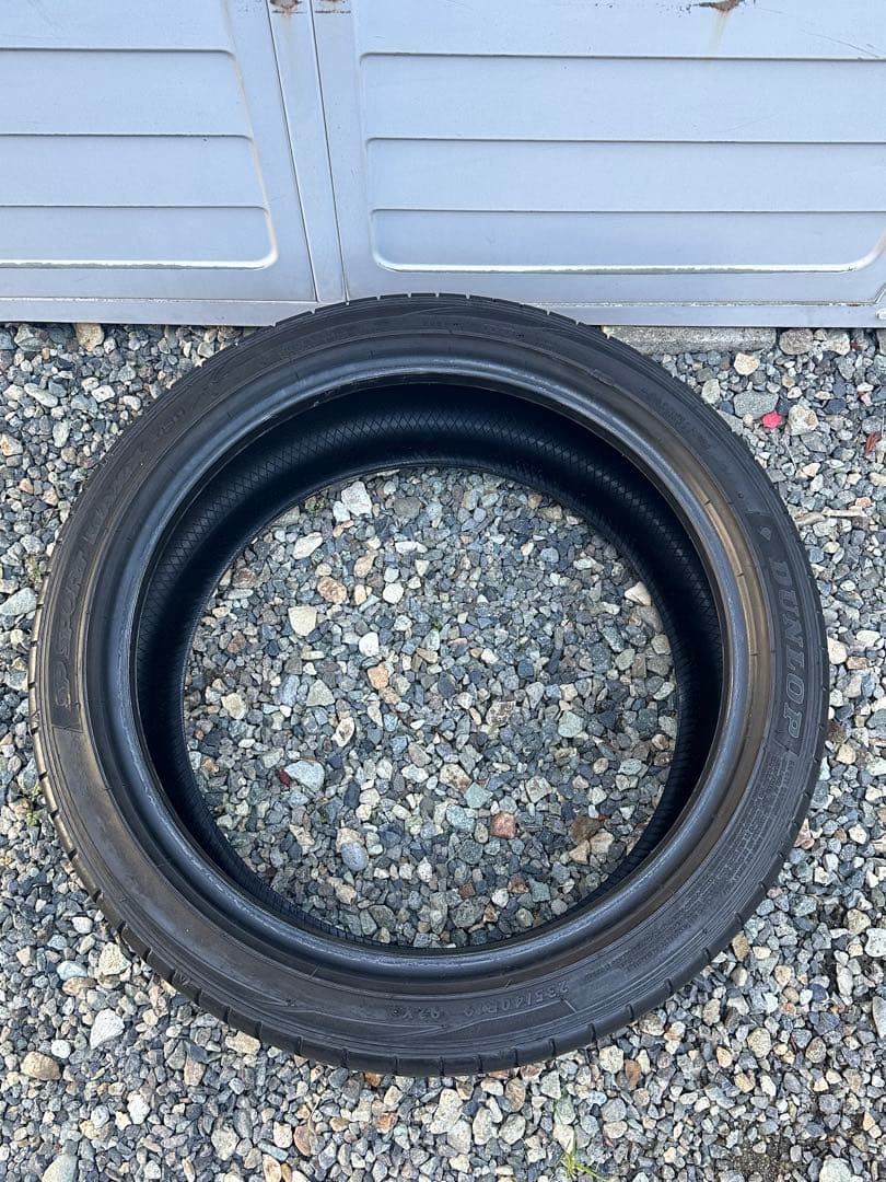 ①ダンロップ 19インチ 235/40 R19サマータイヤ　2本