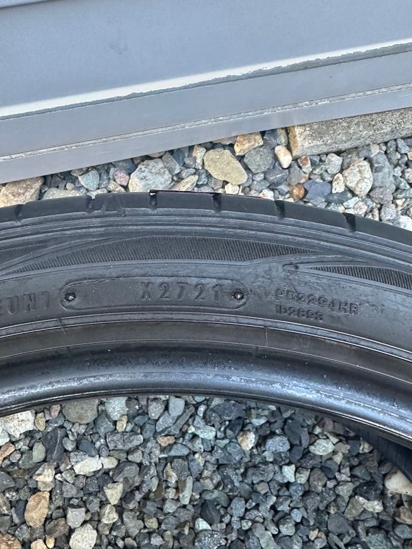 ①ダンロップ 19インチ 235/40 R19サマータイヤ　2本