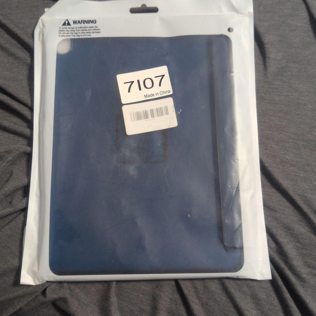 Apple iPad Air スペースグレー本体
