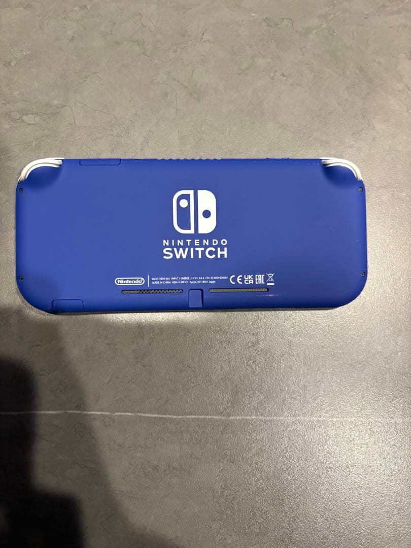 Nintendo Switch Lite 青 + ドラゴンクエストIII