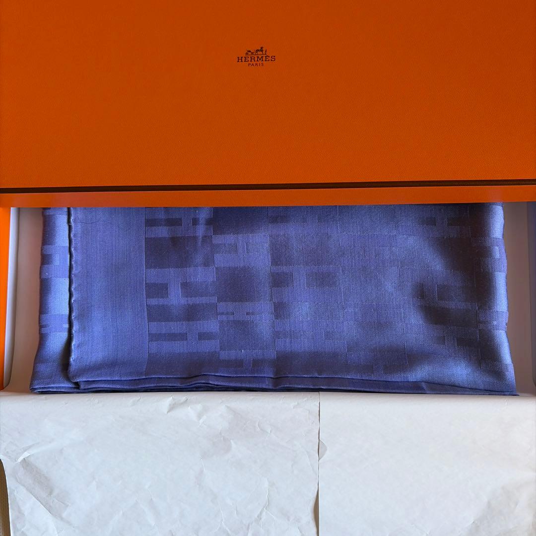 【週末お値下げします】HERMES エルメス　大判スカーフ/ストール