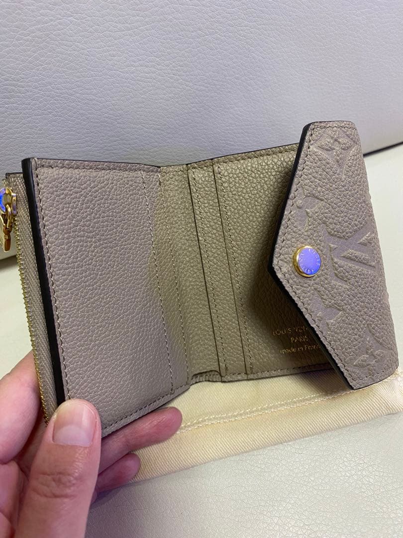 kirari様、専用LOUIS VUITTON ポルトフォイユ・ゾエ　現行モデル