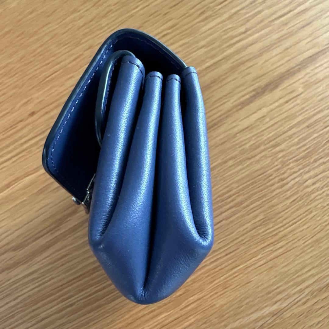 IACUCCI 二つ折り財布 ブルー
